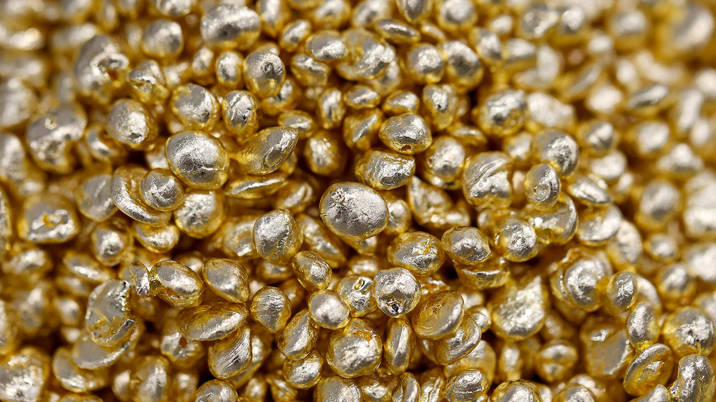 ⚗️ Física: Por qué el oro sigue brillante