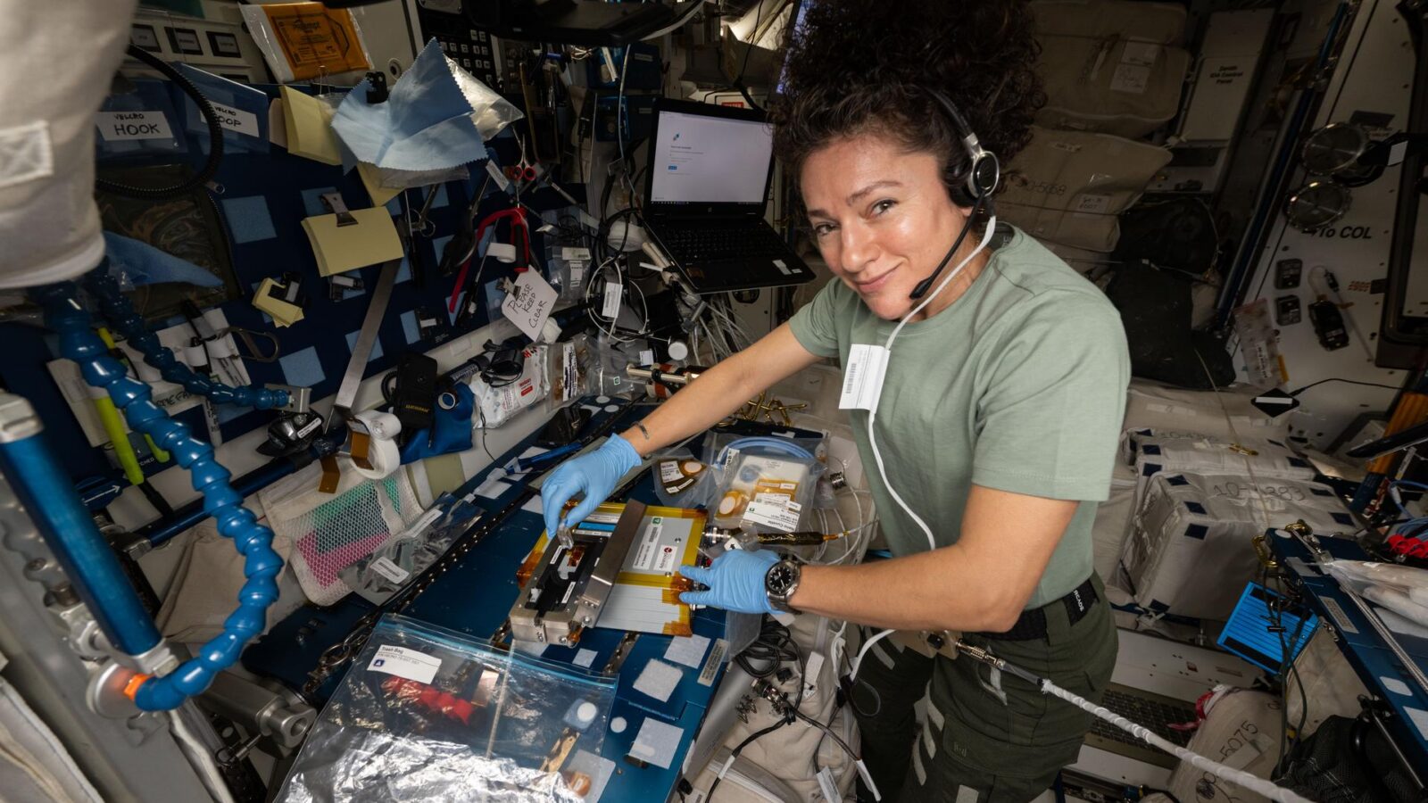 🚀 Espacio: Dragon lleva ciencia nueva a la ISS