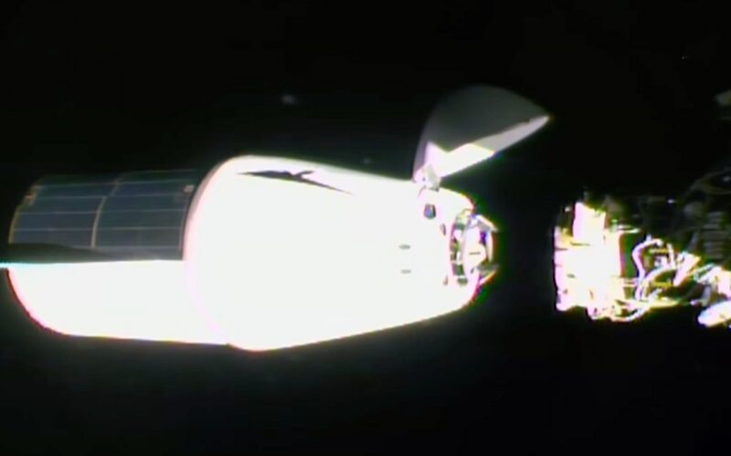 🚀 Espacio: Dragon entrega 3 000 kg a la EEI