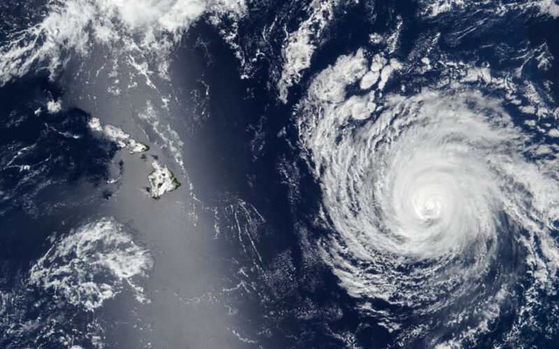 🌍 Clima: Un “destello” plateado tapa Hawái