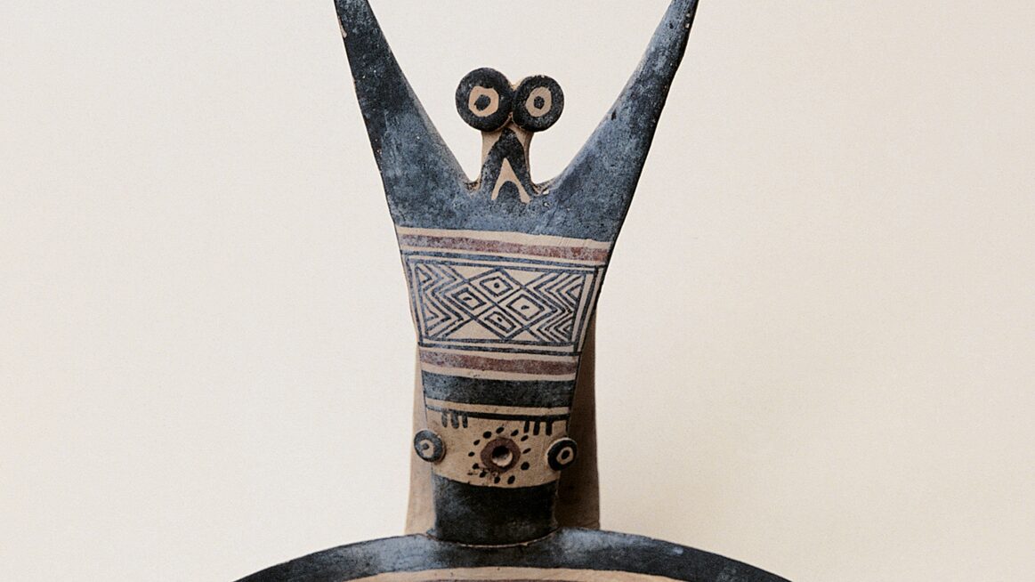 🏺 Arqueología: La taza “ojos saltones” de los daunios