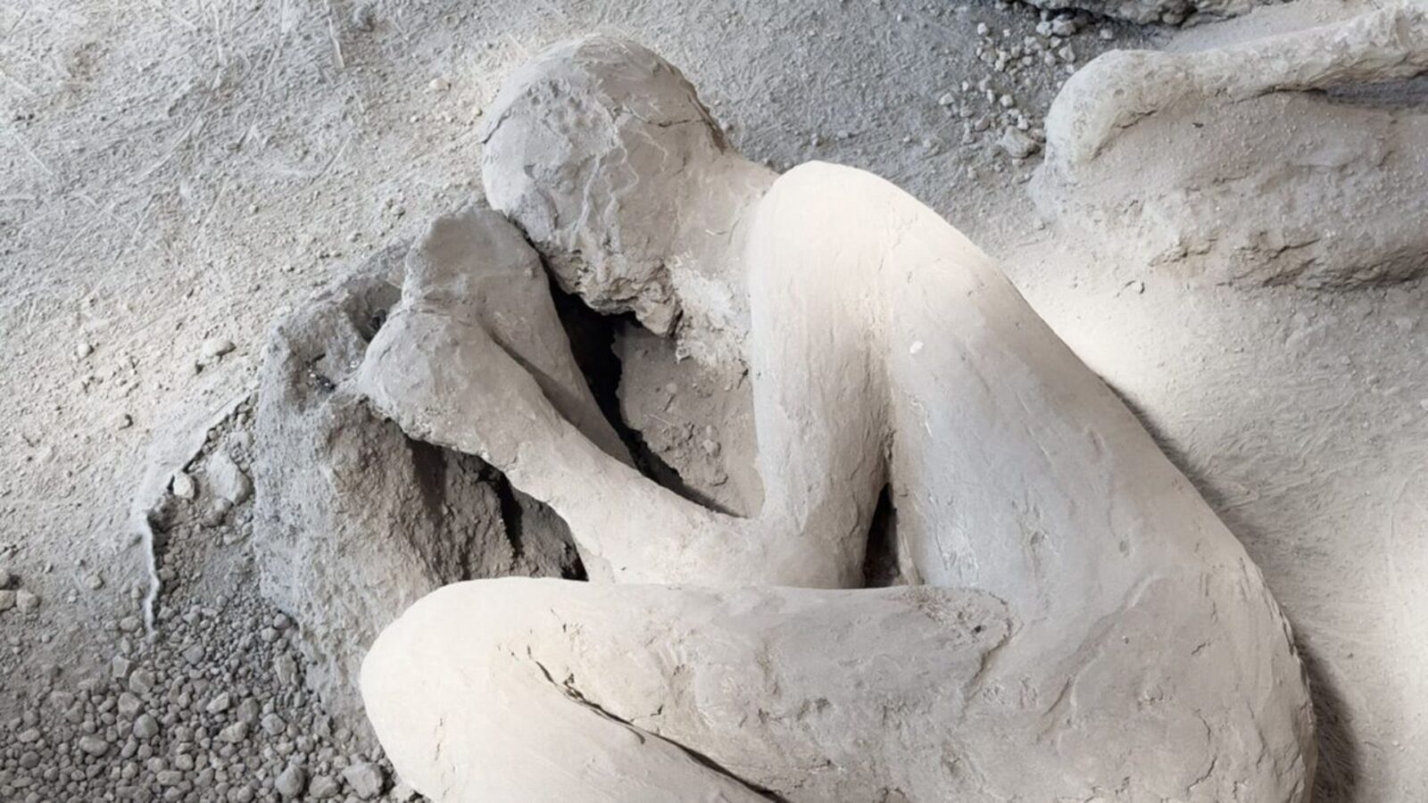 🏺 Arqueología: Un posible médico murió con su kit en Pompeya
