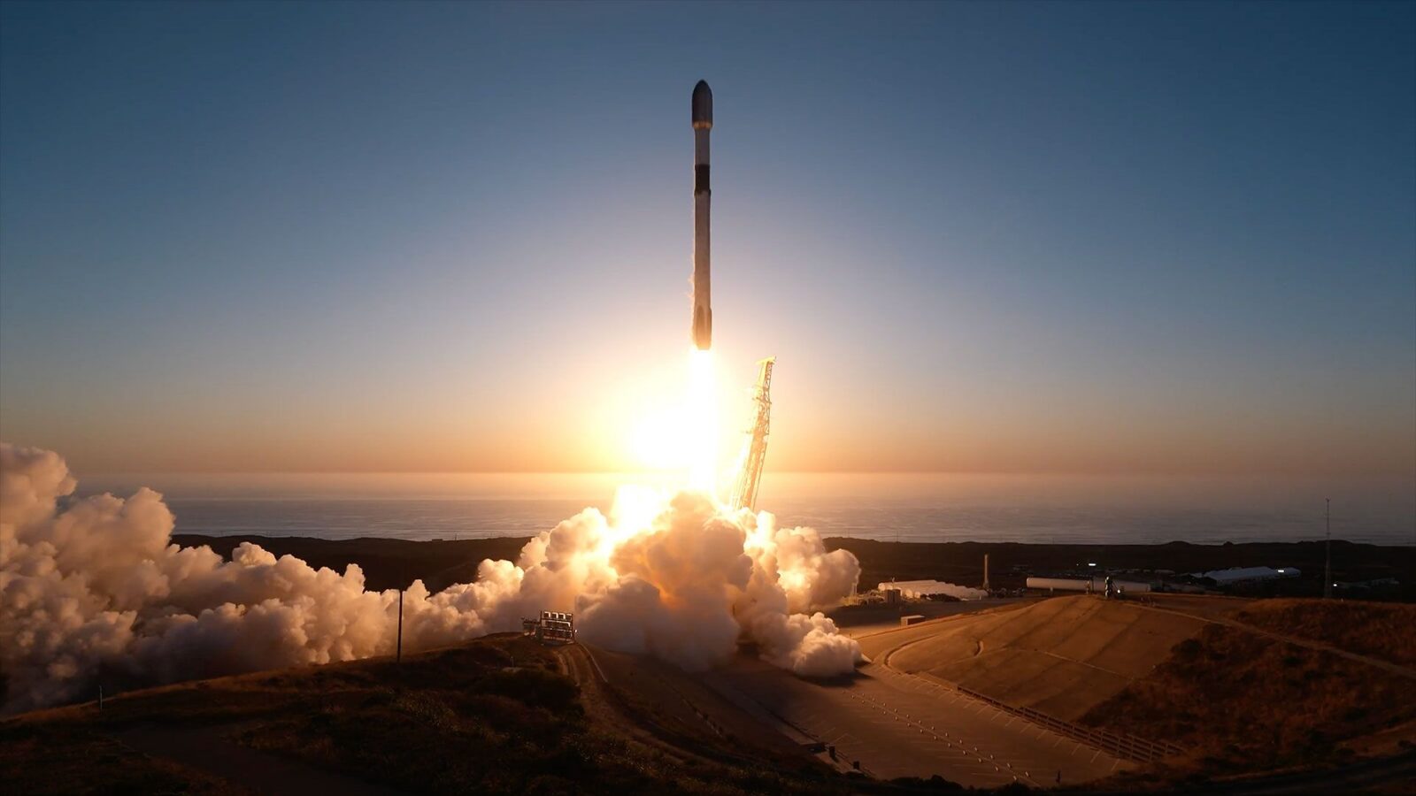 🚀 Espacio: 24 Starlink más desde California