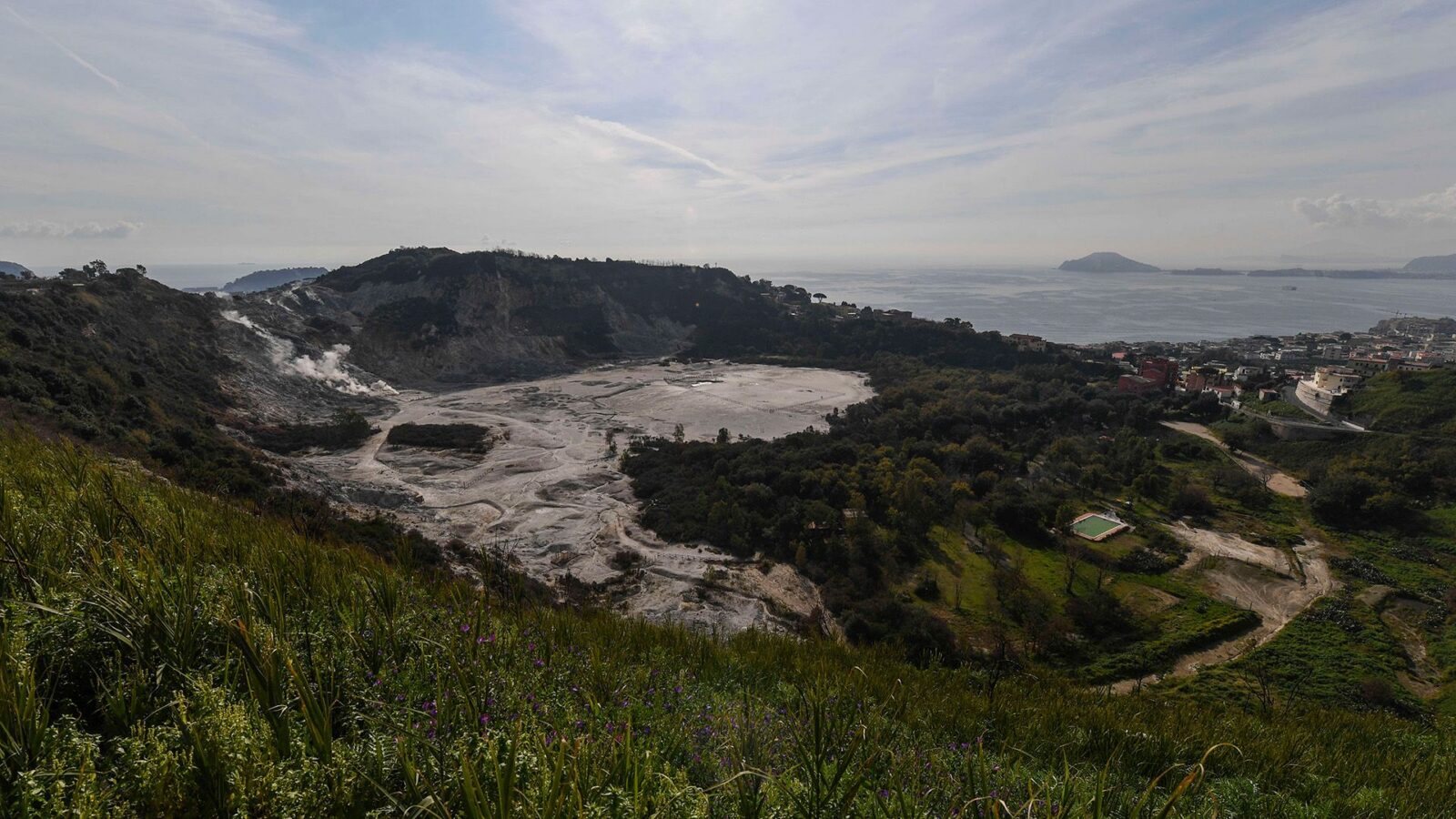 🌋 Tierra: Campi Flegrei acelera hacia un punto crítico
