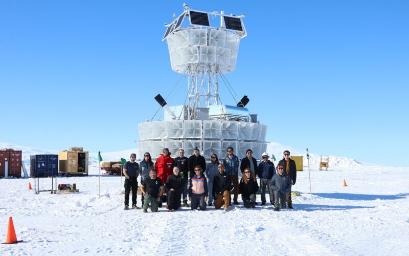 ⚗️ Física: PUEO usa el hielo antártico como detector