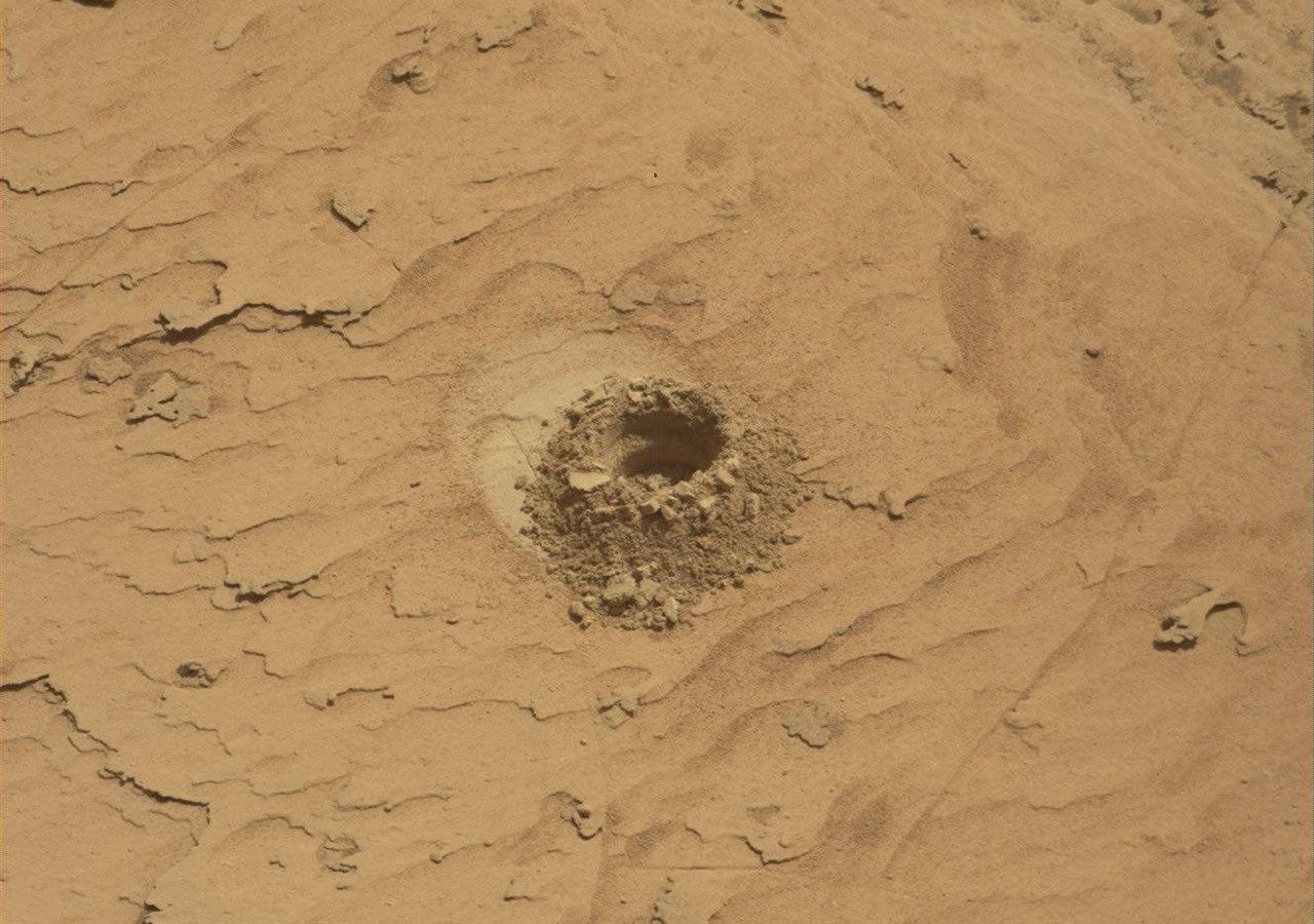 🚀 Espacio: Curiosity logra muestra de roca marciana
