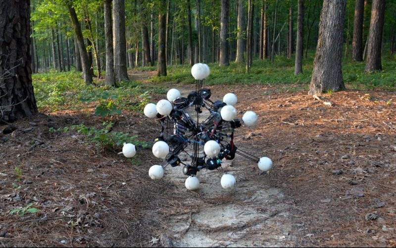 🤖 Tecnología: El robot de 20 patas que trepa paredes