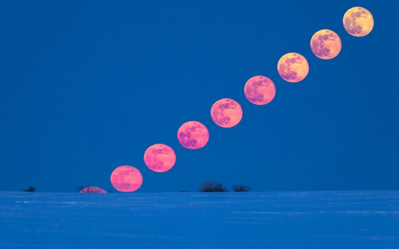 🌕 Astronomía: una Luna Azul pequeña cruza el cielo