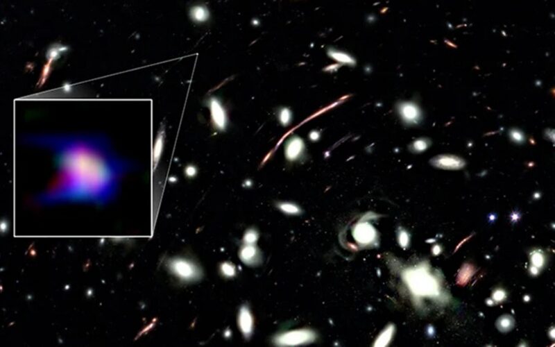 🚀 Espacio: Webb halla una galaxia casi primitiva