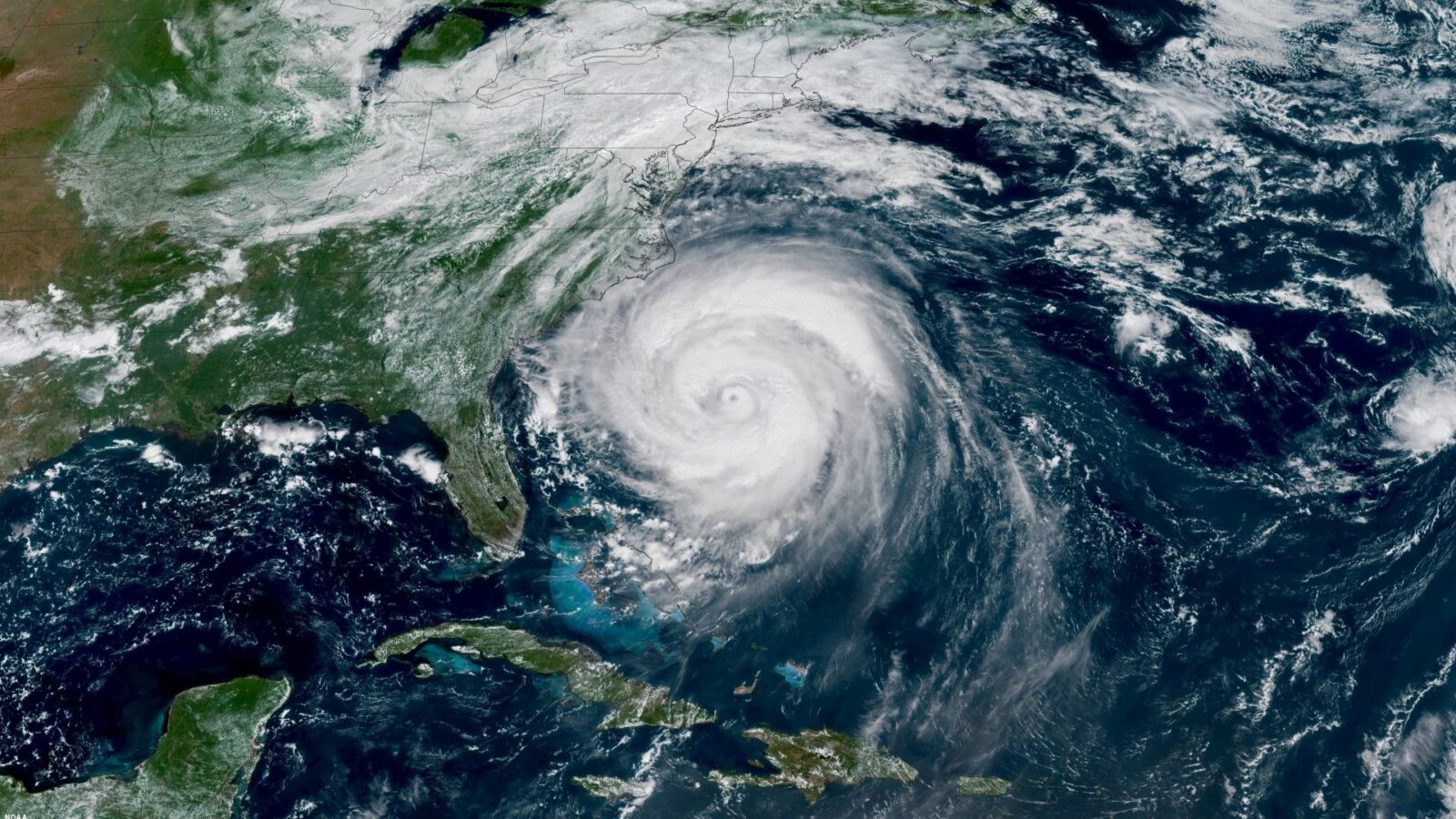 🌍 Clima: NOAA prevé menos tormentas atlánticas