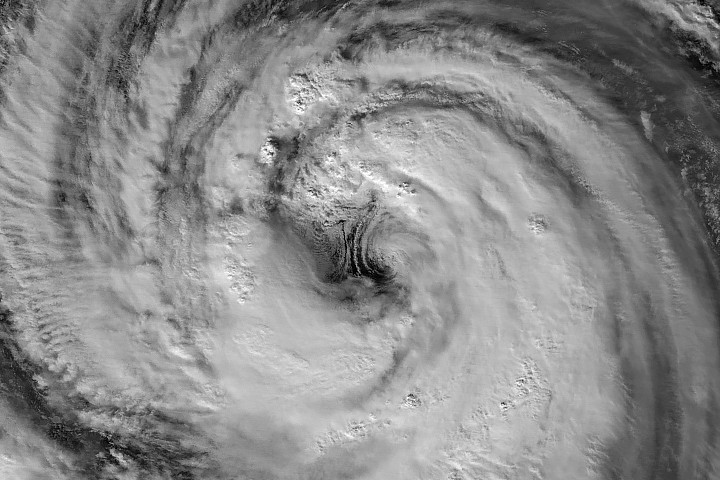 🌍 Clima: Jangmi avanza hacia Japón con lluvias fuertes