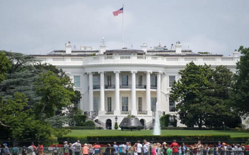 Política científica: la Casa Blanca quiere que designados políticos decidan qué ciencia se financia