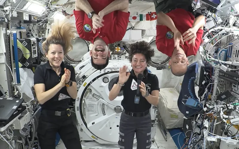 Espacio: La tripulación de la ISS estudia bacterias resistentes en órbita
