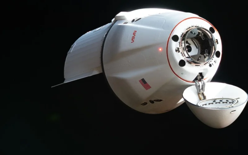 Espacio: Dragon vuelve con muestras de la EEI
