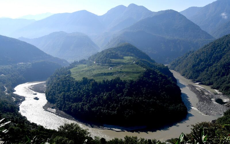 Tierra: China construye una megapresa en el Tíbet