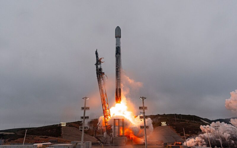 Espacio: Starlink suma 24 satélites en órbita