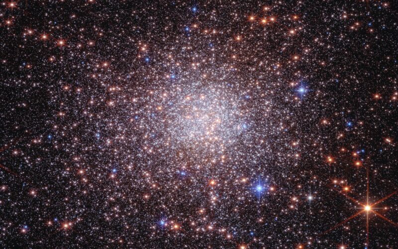 Espacio: Terzan 5 guarda cuatro generaciones de estrellas
