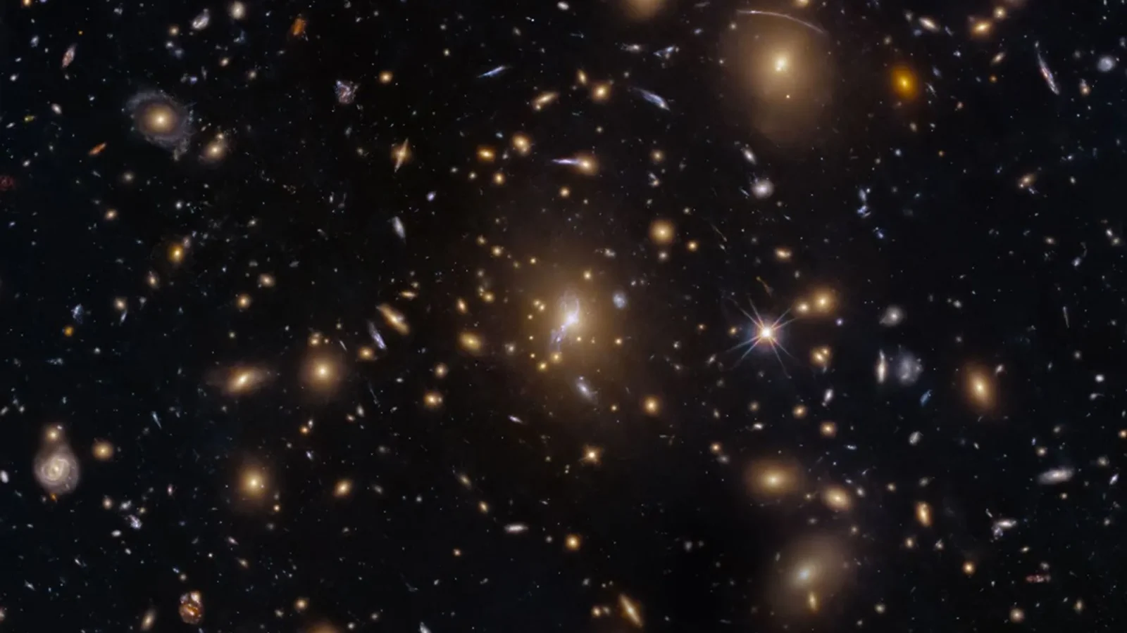 Espacio: Hubble retrata un enjambre de galaxias