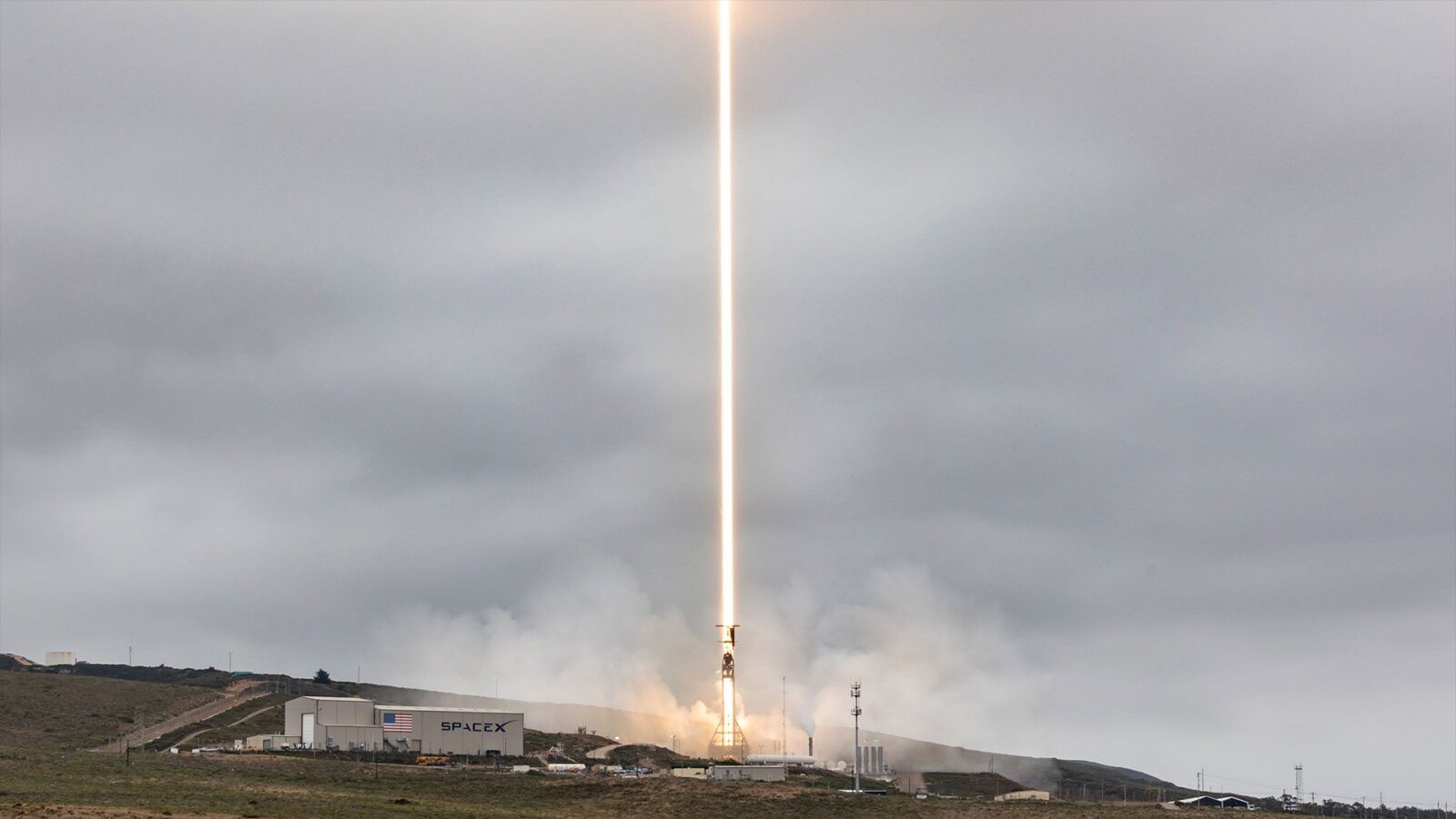 Espacio: Falcon 9 suma 24 Starlink desde California
