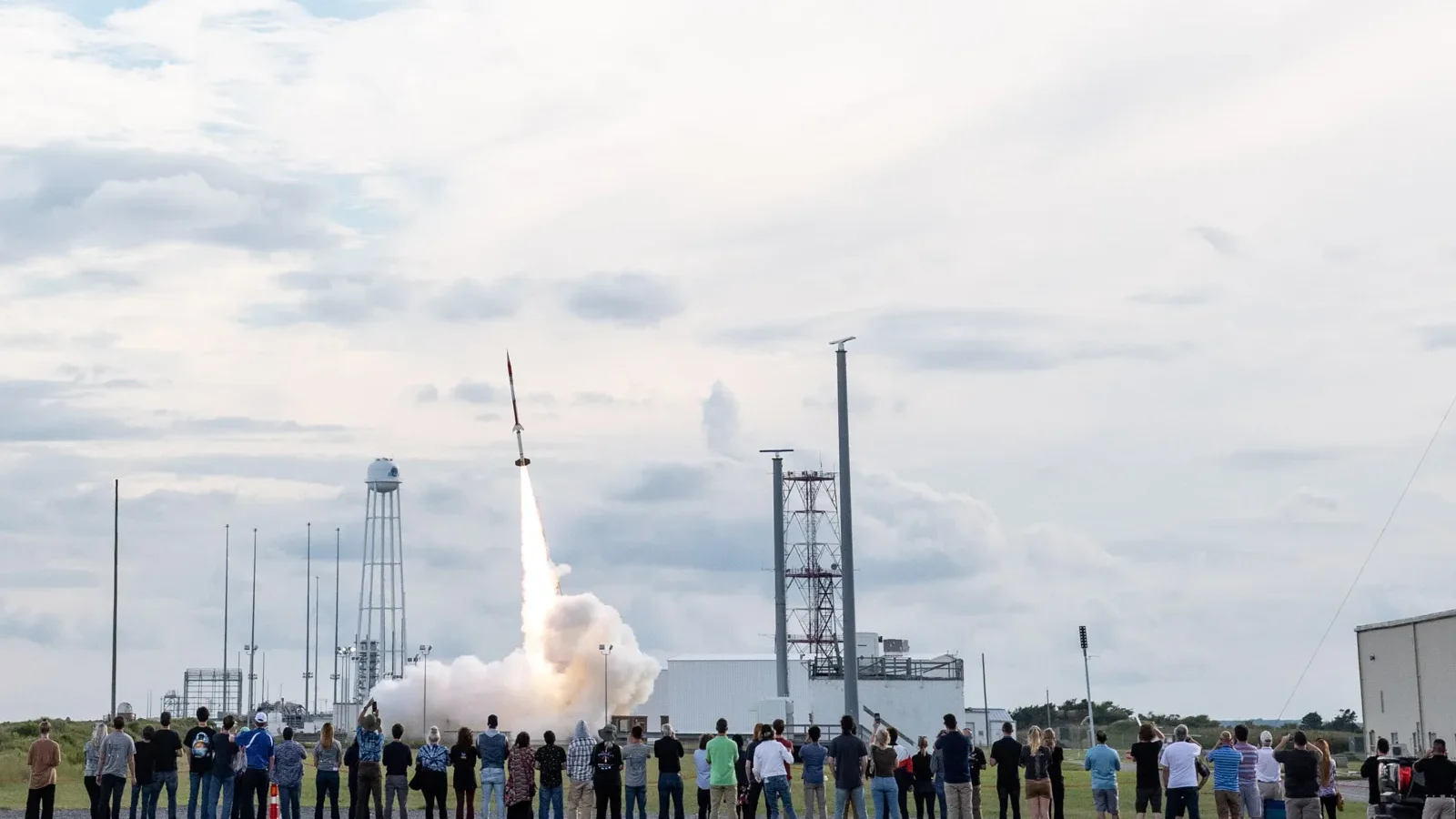 Espacio: Un cohete sonda llevará experimentos estudiantiles
