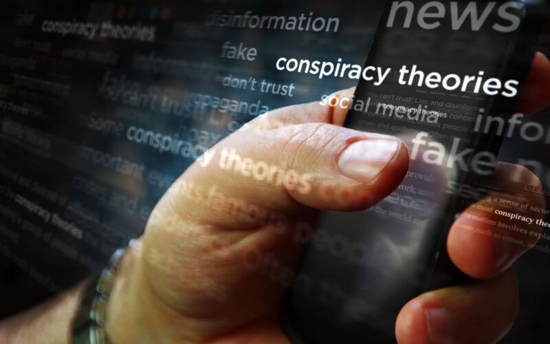 Tecnología: Qué hay de cierto en 9 conspiraciones