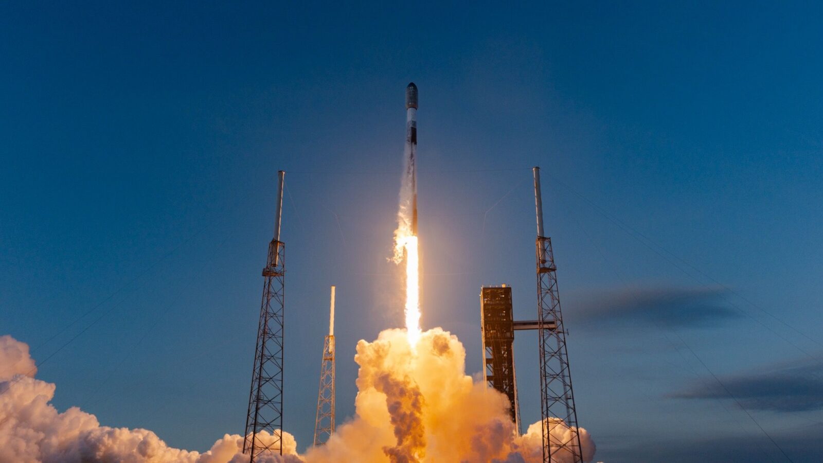 Espacio: SpaceX prueba su cápsula Starfall