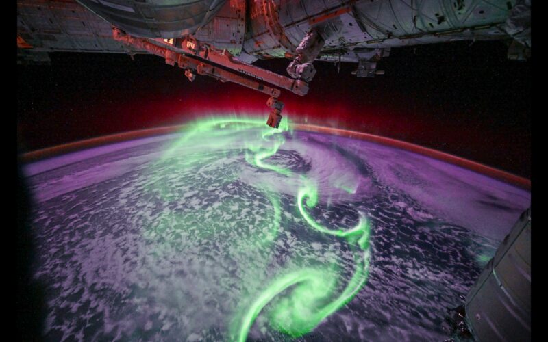 Espacio: Auroras verdes vistas desde la EEI