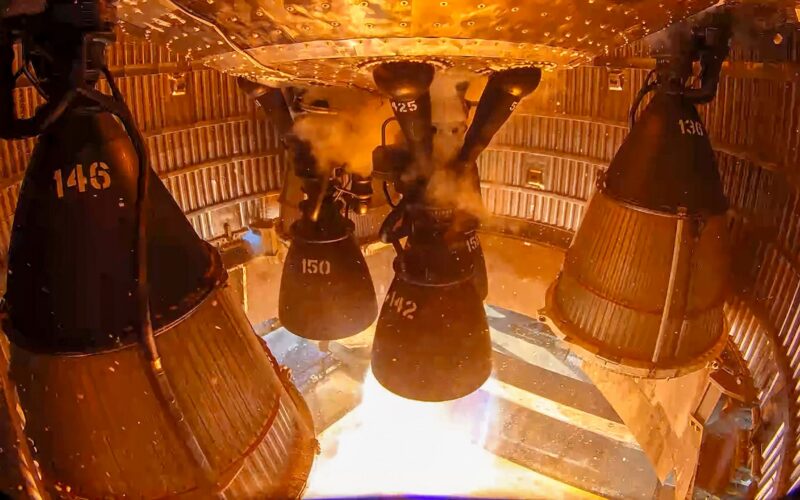 Espacio: Starship 13 enciende motores antes del vuelo