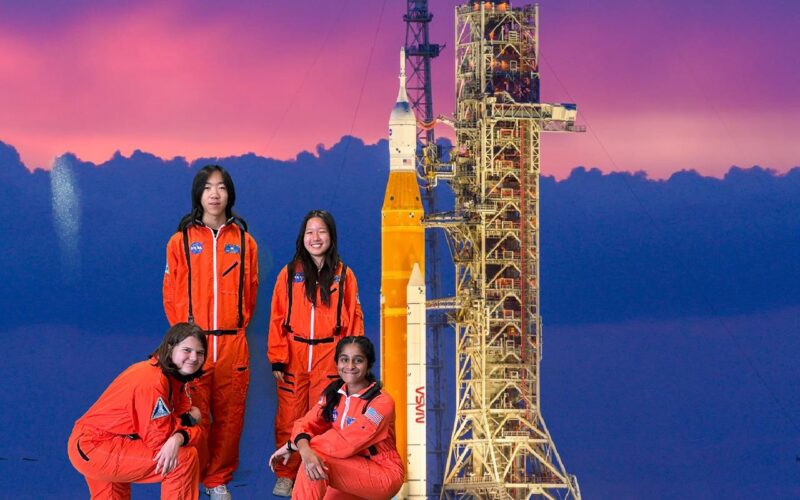 Espacio: Estudiantes simulan una misión a Venus