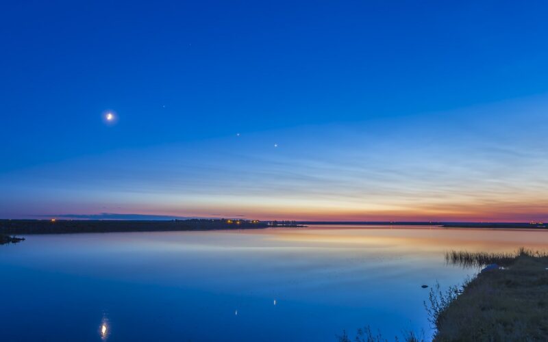Astronomía: Venus queda sola al atardecer