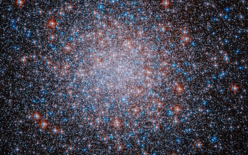 Espacio: Hubble retrata medio millón de estrellas en M3