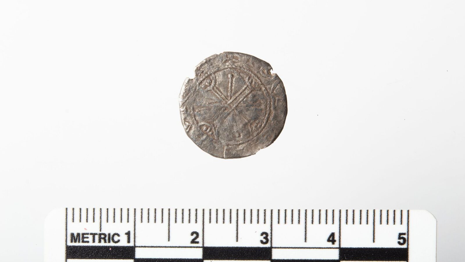 Arqueología: un «botón» resultó ser moneda vikinga