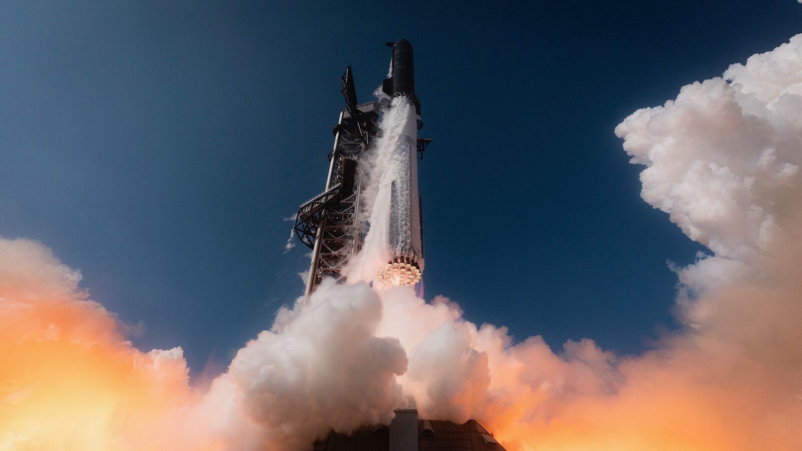 Espacio: Starship Flight 13 prueba satélites V3