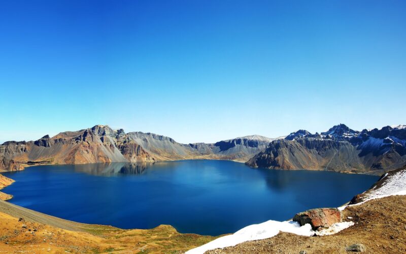 Tierra: El lago chino sobre un volcán gigante