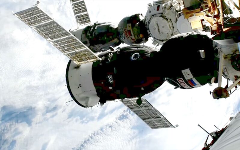 Espacio: La Soyuz MS-28 regresa a la Tierra