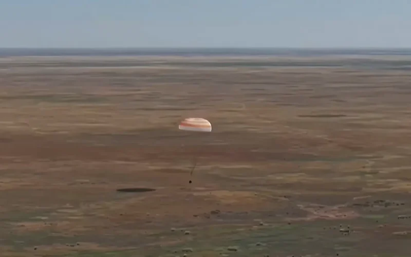 Espacio: Regreso tras 241 días en órbita