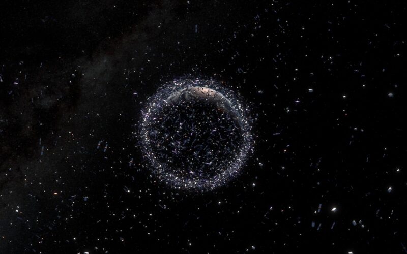 Espacio: Radiotelescopios rastrean basura en GEO