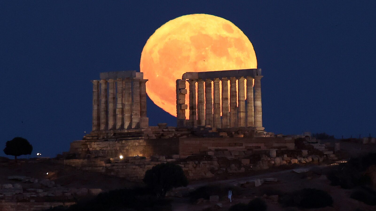 Astronomía: La Luna del Ciervo saldrá naranja