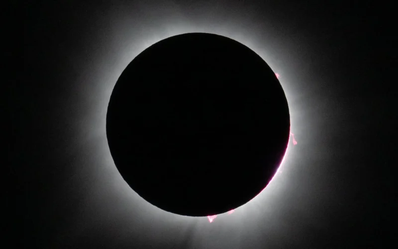 Espacio: la NASA transmitirá el eclipse total del 12 de agosto