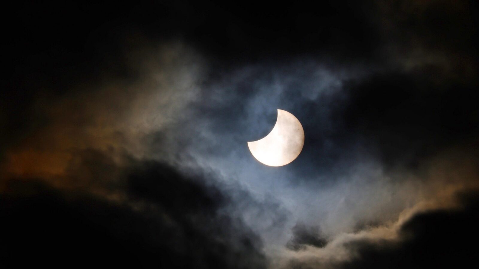 Astronomía: Un eclipse parcial cruzará Norteamérica