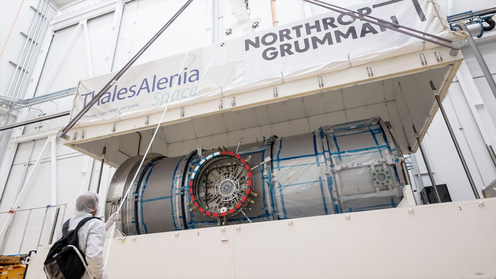 Espacio: HALO cancelado reaparece en la base lunar