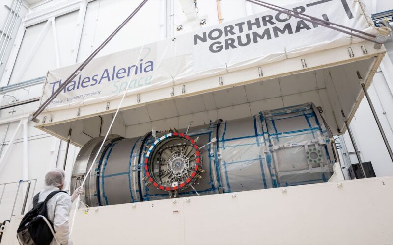 Espacio: HALO cancelado reaparece en la base lunar