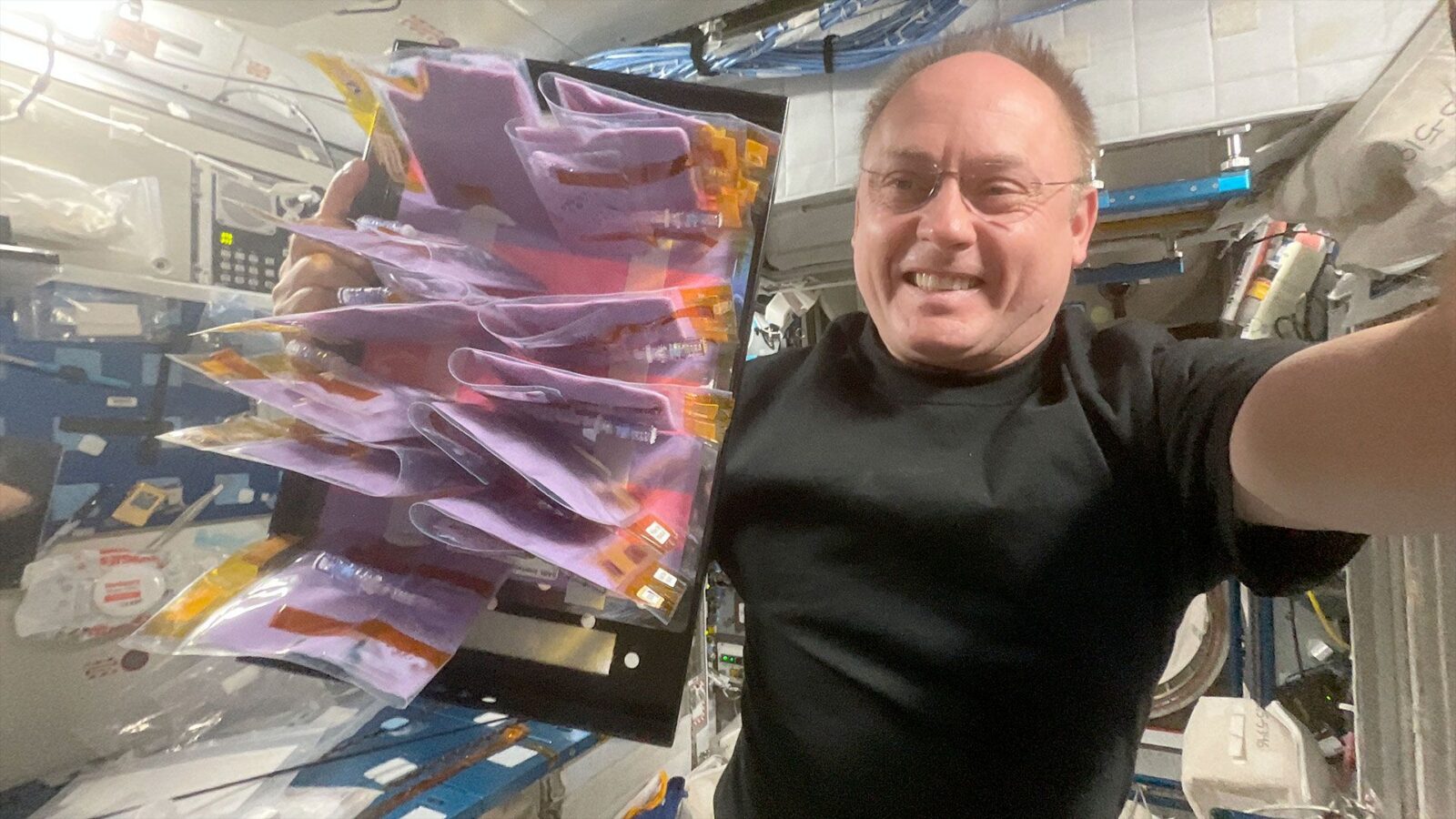 Espacio: Mike Fincke se retira de la NASA
