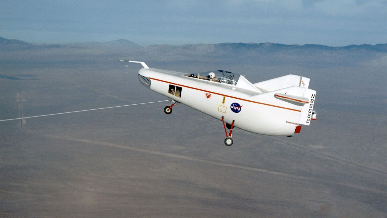 Espacio: El M2-F1 probó el vuelo sin alas