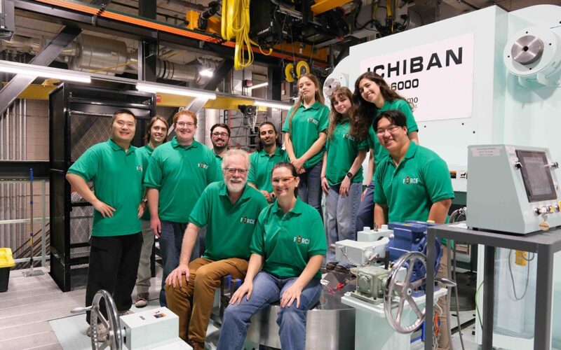 Espacio: Siete estudiantes ensayan cómo contar la ciencia planetaria