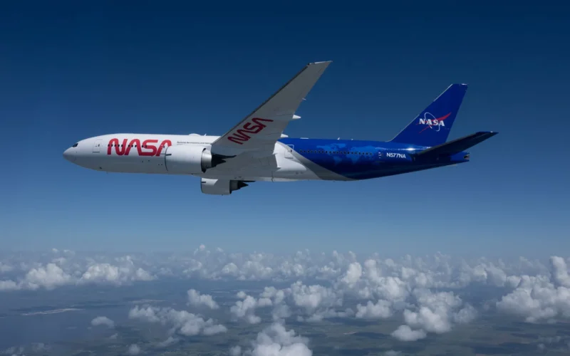 Tecnología: El Boeing 777 de la NASA estrena pintura