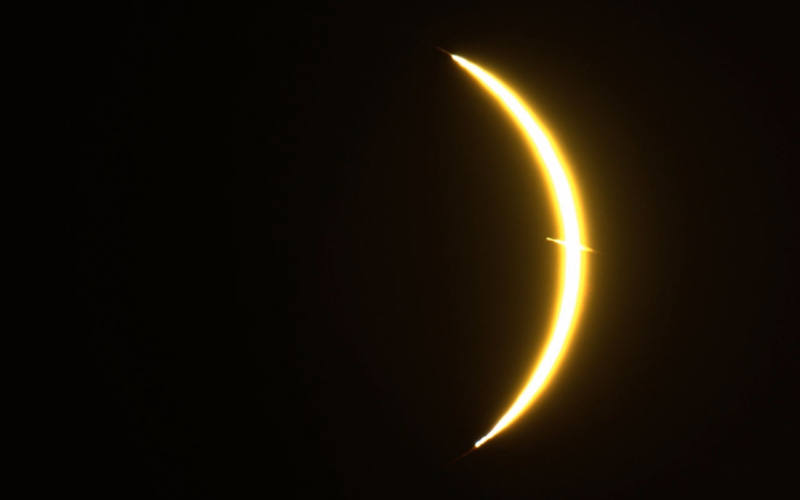 Espacio: El misterio del «posible meteoro» durante un eclipse