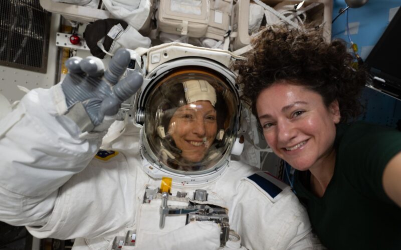 Espacio: La ISS prepara el relevo de su antena
