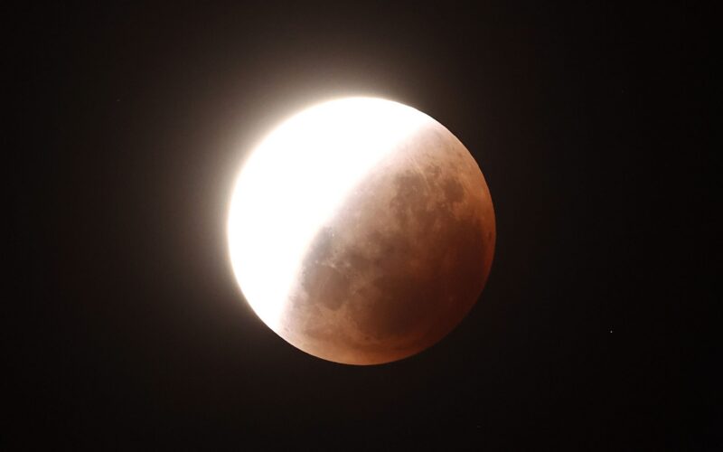 Astronomía: El eclipse que dibujará la Tierra