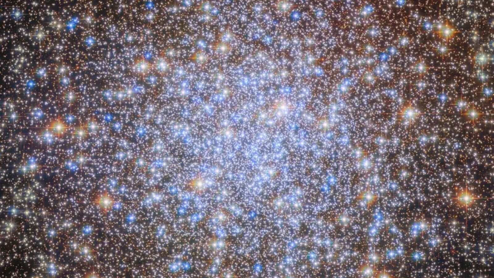 Espacio: Un candelabro de estrellas antiguas